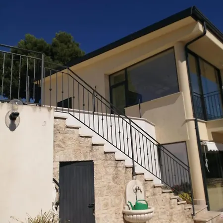 Simona Appartement Favara